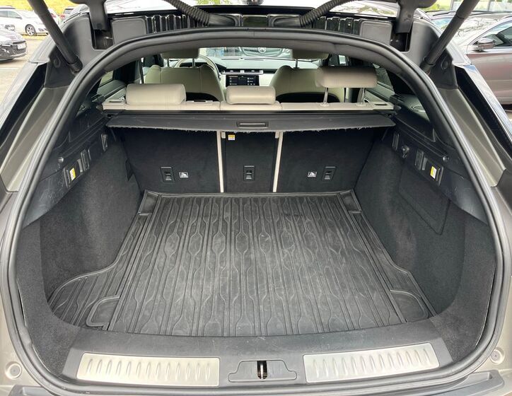 Land Rover Range Rover Velar 5