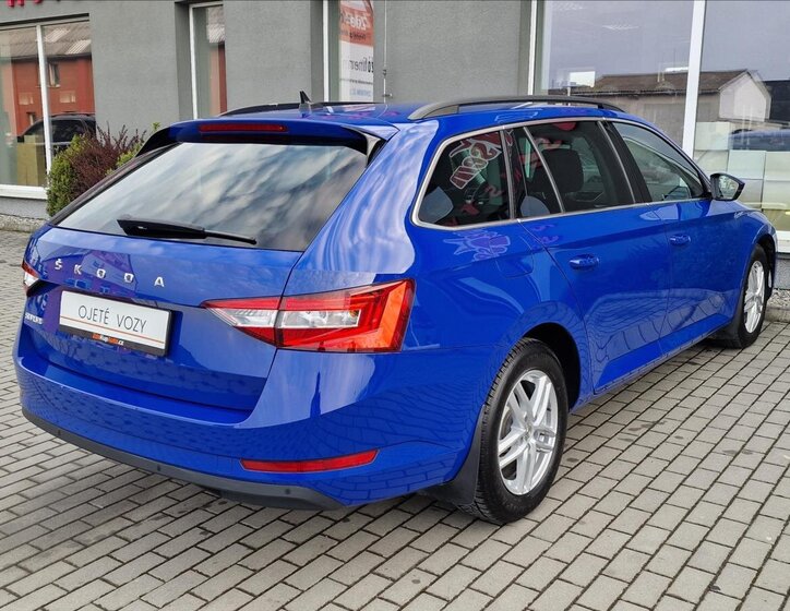 Škoda Superb Kombi 2,0 l 110 kw
