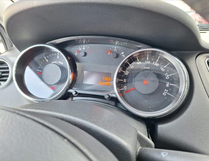 Peugeot 5008 MPV 1,6 l 84 kw