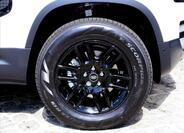 Land Rover Defender 32