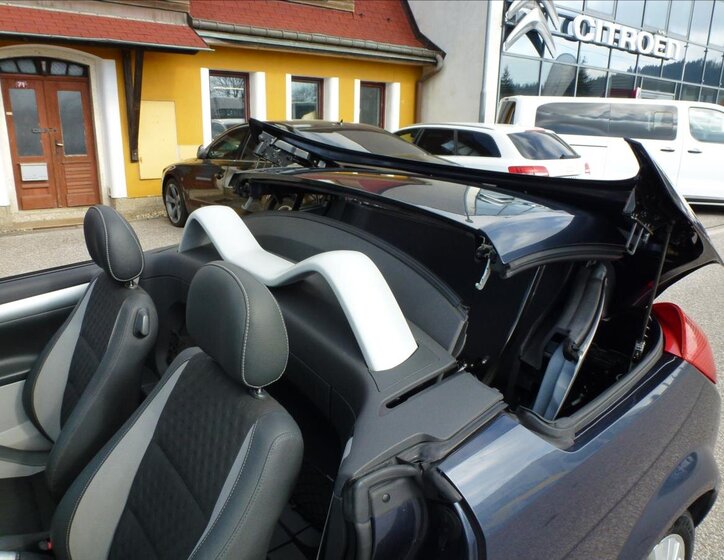 Opel Tigra Kabriolet 1,4 l 66 kw