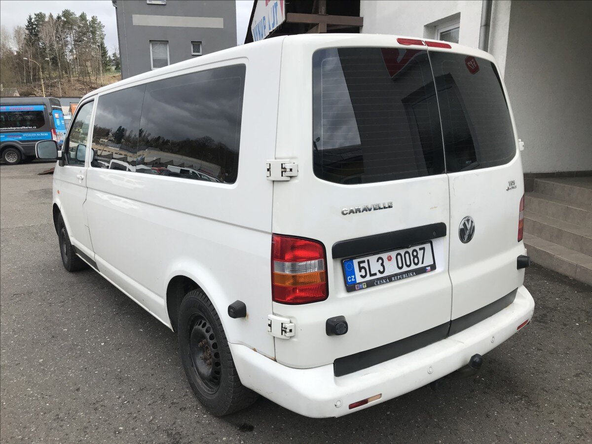Volkswagen Caravelle Kombi 2,5 l 128 kw