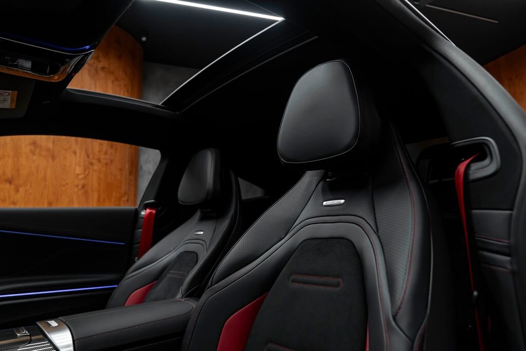 Mercedes-Benz Ostatní Kupé 3,0 l 330 kw