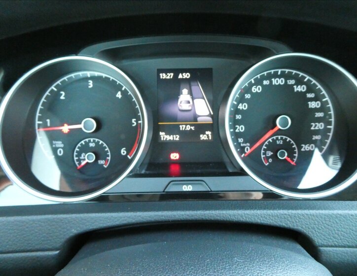 Volkswagen Golf Kombi 1,6 l 81 kw