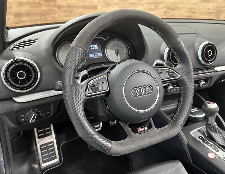 Audi S3 Kabriolet 2,0 l 221 kw