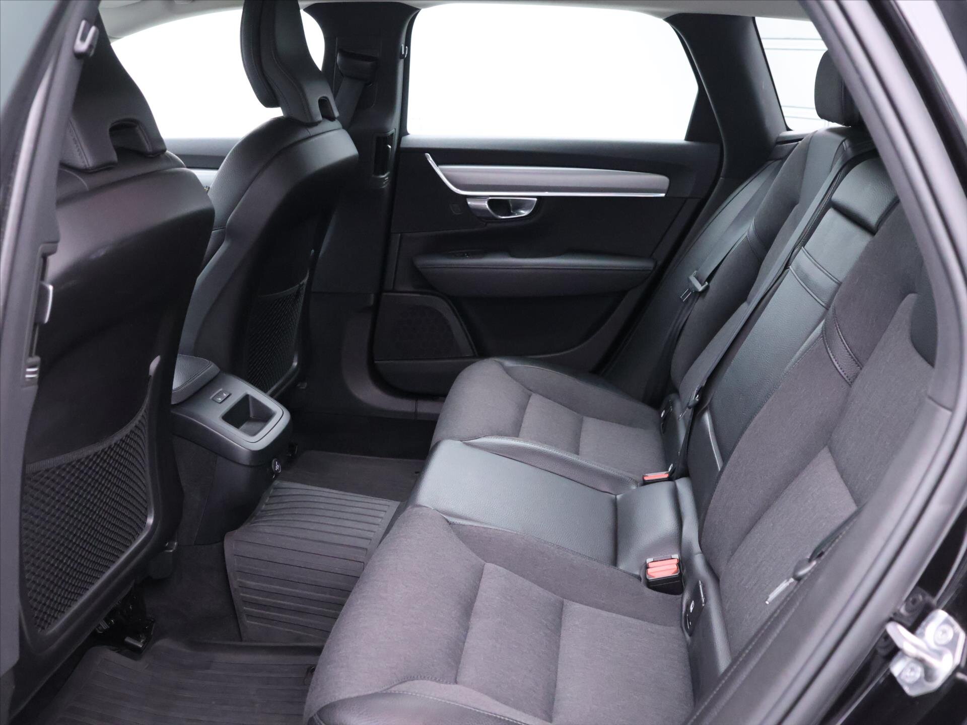 Volvo V90 Kombi 2,0 l 140 kw