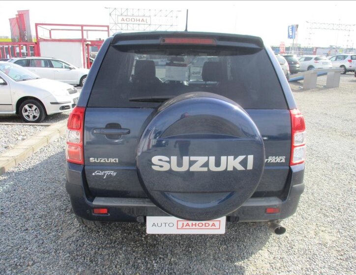 Suzuki Grand Vitara SUV / Terénní 2,4 l 124 kw
