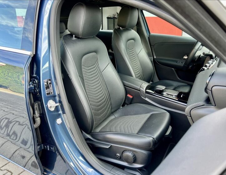 Mercedes-Benz Třídy A Hatchback 2,0 l 110 kw