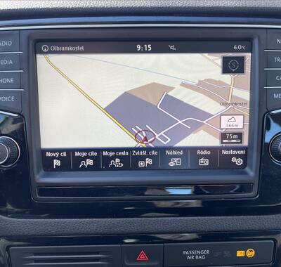 Volkswagen Golf Sportsvan 18