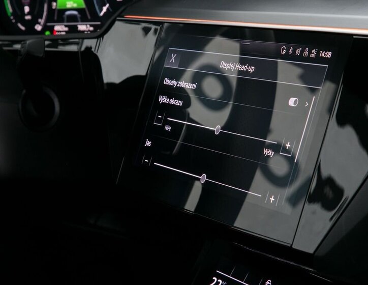 Audi e-tron SUV 0,0 300 kw