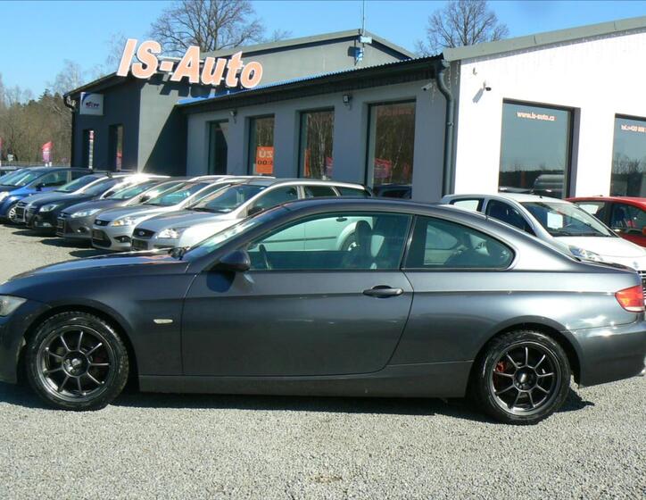 BMW Řada 3 8