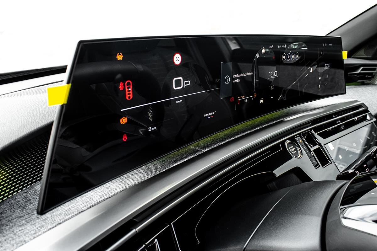 Peugeot 5008 SUV 1,2 l 105 kw