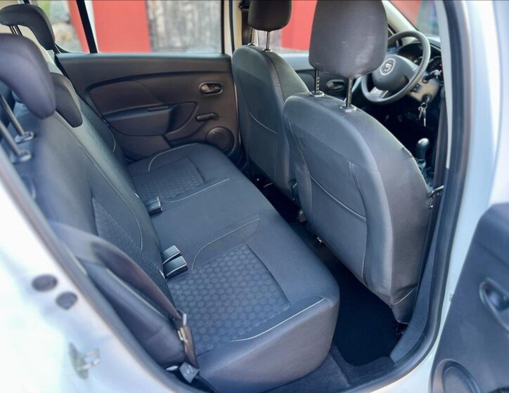 Dacia Sandero Hatchback 1,1 l 55 kw