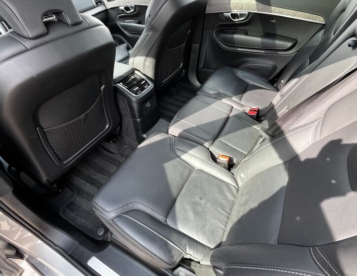 Volvo XC90 SUV / Terénní 2,0 l 335 kw