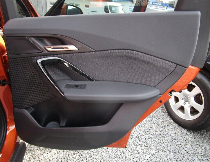 BMW X1 Kombi 1,5 l 110 kw