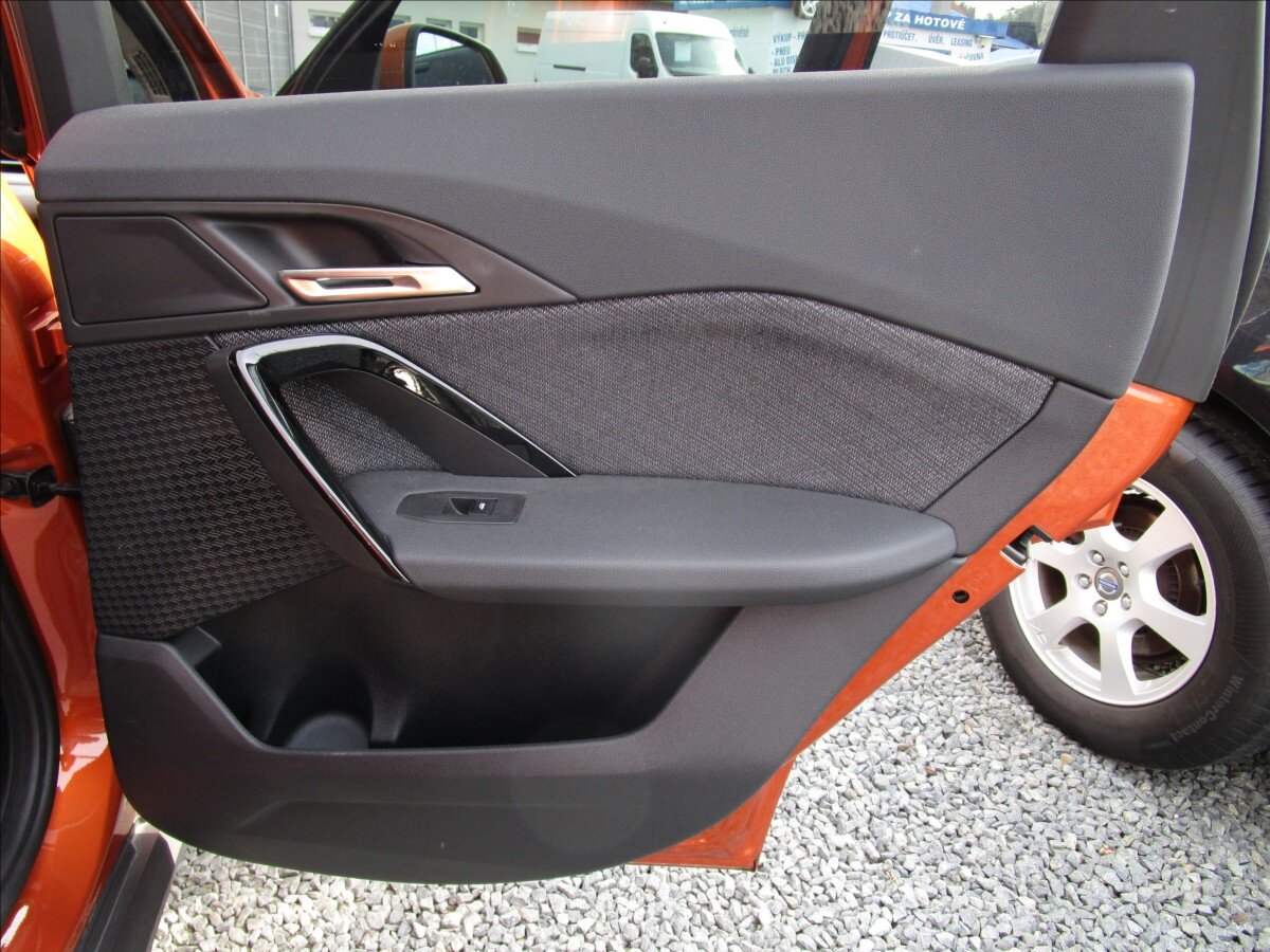 BMW X1 Kombi 1,5 l 110 kw