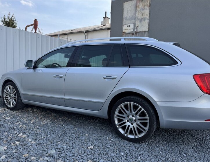 Škoda Superb Kombi 2,0 l 125 kw