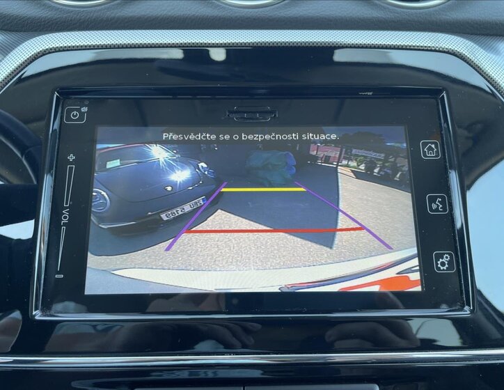 Suzuki Vitara SUV / Terénní 1,4 l 103 kw