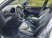 Toyota RAV4 Ostatní 2,2 l 100 kw