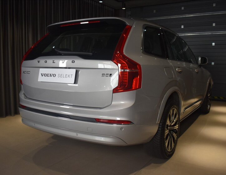 Volvo XC90 SUV / Terénní 2,0 l 173 kw