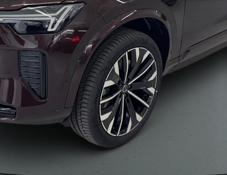 Volvo XC90 SUV 2,0 l 335 kw