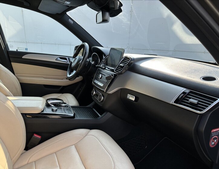 Mercedes-Benz GLE SUV / Terénní 3,0 l 190 kw