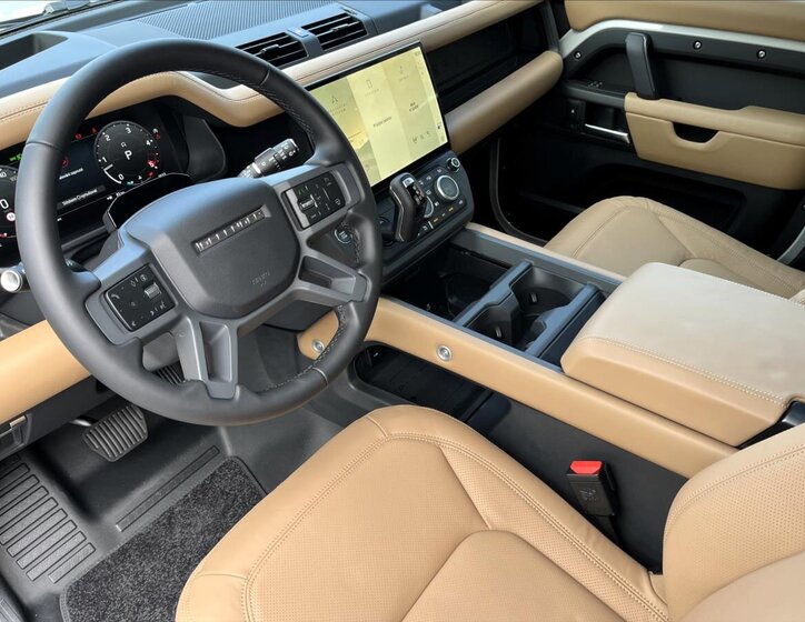 Land Rover Defender SUV 3,0 l 257 kw