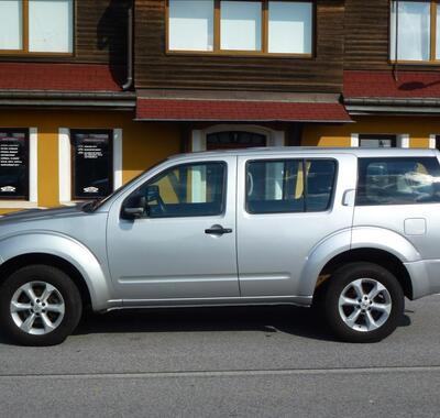 Nissan Pathfinder 8