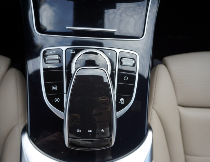 Mercedes-Benz GLC 13