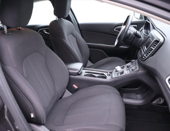 Chrysler 200 Sedan 2,4 l 135 kw