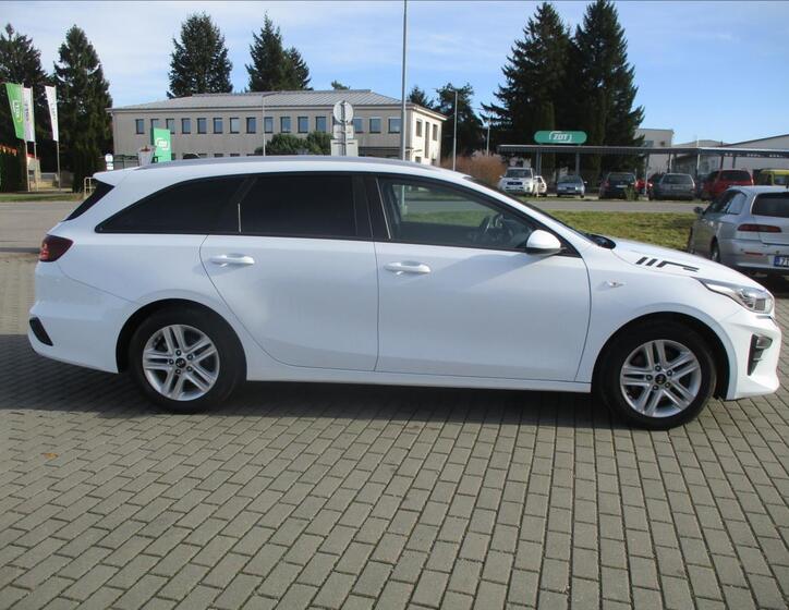 KIA Ceed 5
