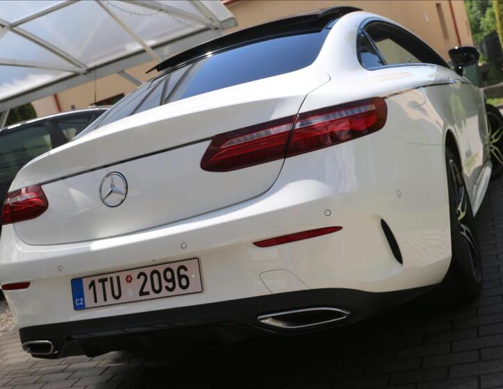 Mercedes-Benz Třídy E 15