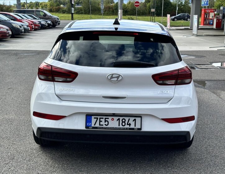 Hyundai i30 Hatchback 1,5 l 70 kw