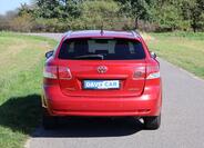Toyota Avensis 6