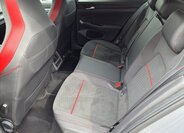 Volkswagen Golf Hatchback 2,0 l 221 kw