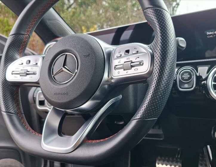 Mercedes-Benz CLA Kupé 1,3 l 120 kw