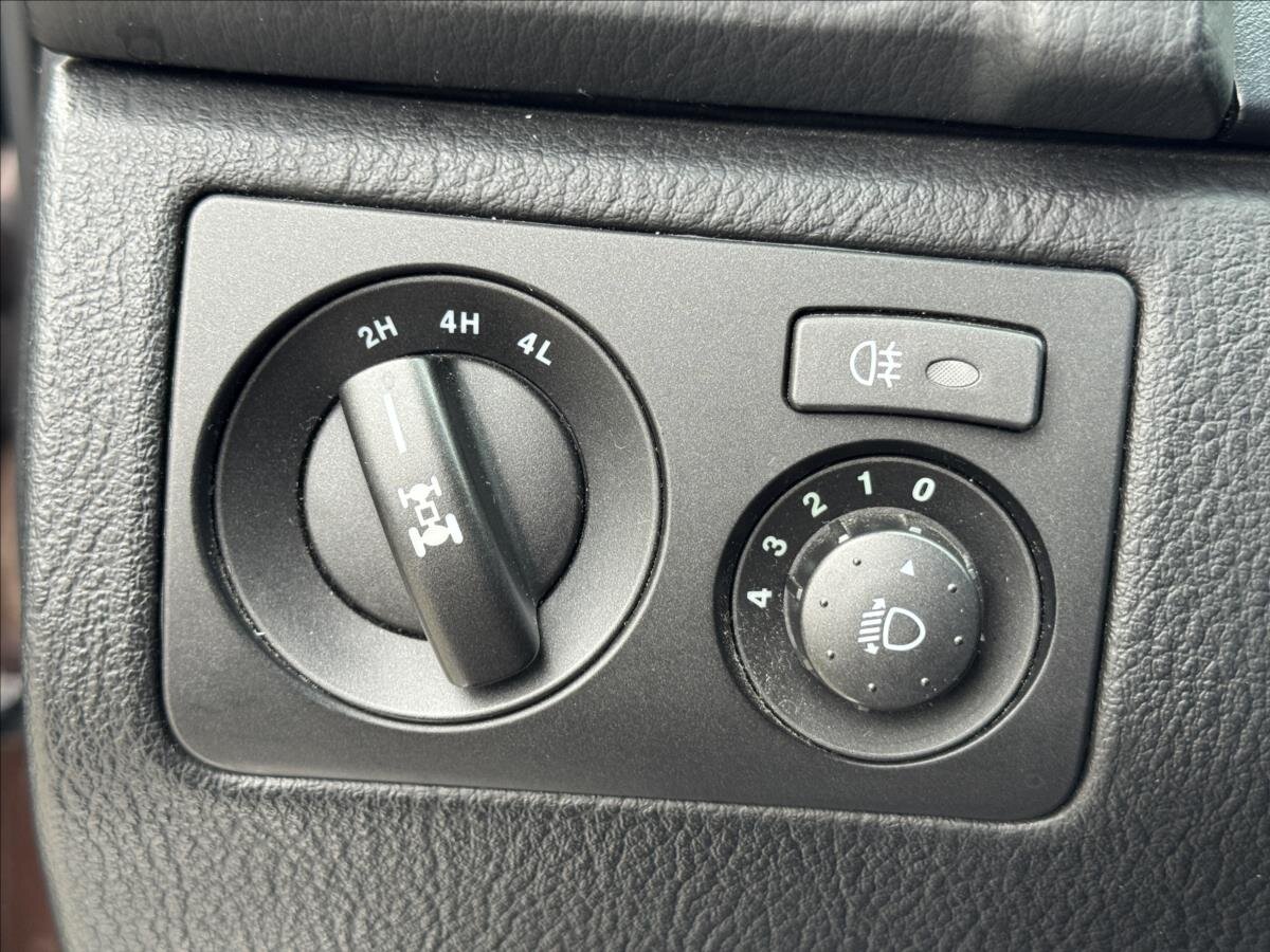 SsangYong Rexton SUV / Terénní 2,0 l 114 kw