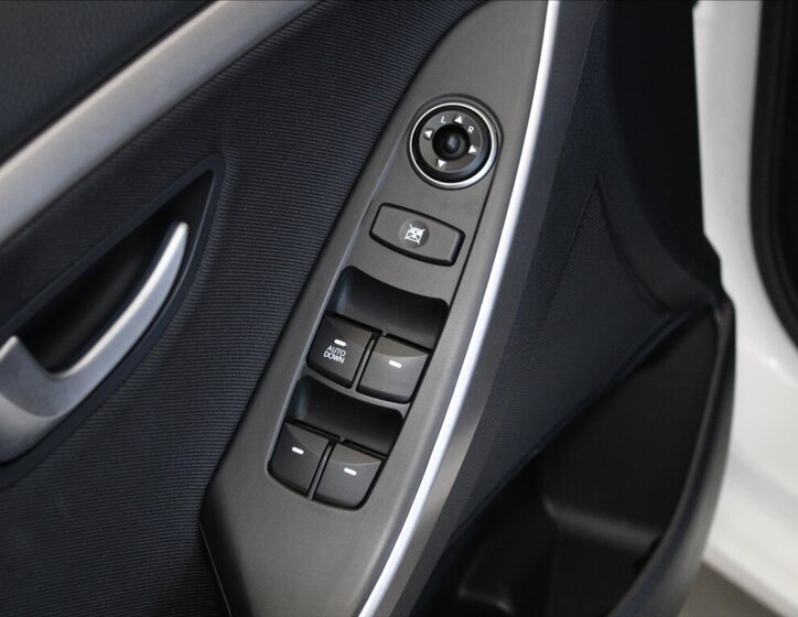 Hyundai i30 Kombi 1,6 l 99 kw