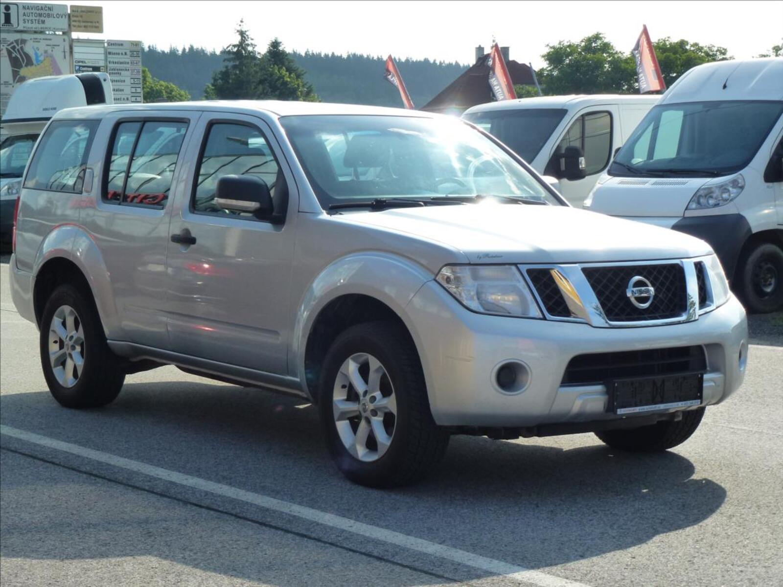 Nissan Pathfinder 3