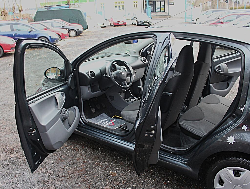 Toyota Aygo Hatchback 998,0 50 kw