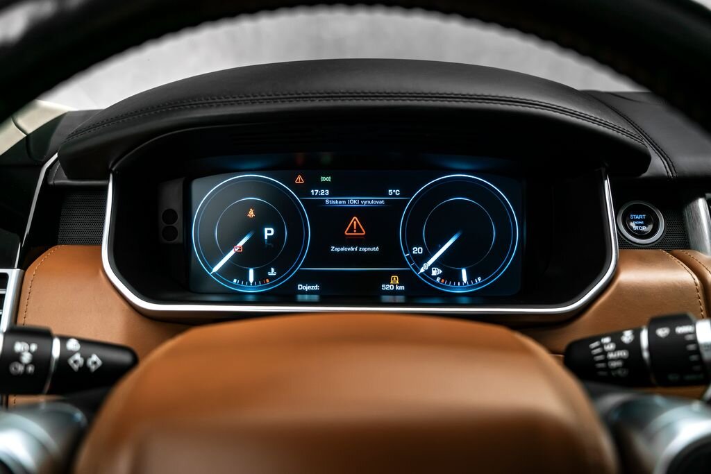 Land Rover Range Rover SUV 4,4 l 250 kw