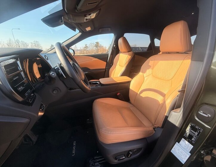 Lexus RX 450 SUV 2,5 l 136 kw