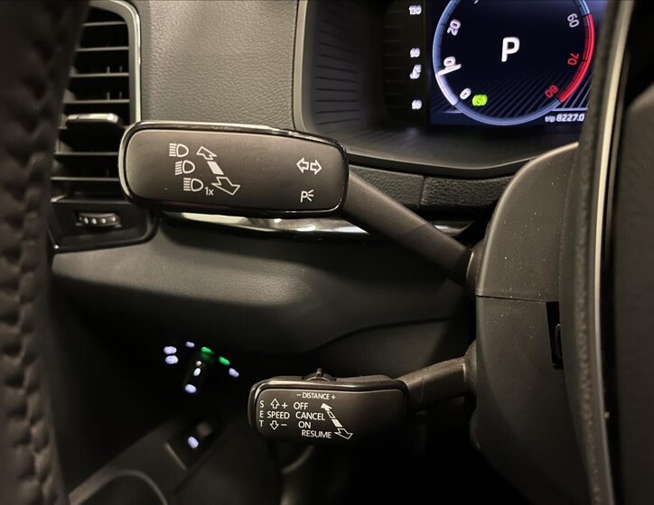 Škoda Karoq SUV / Terénní 1,5 l 110 kw