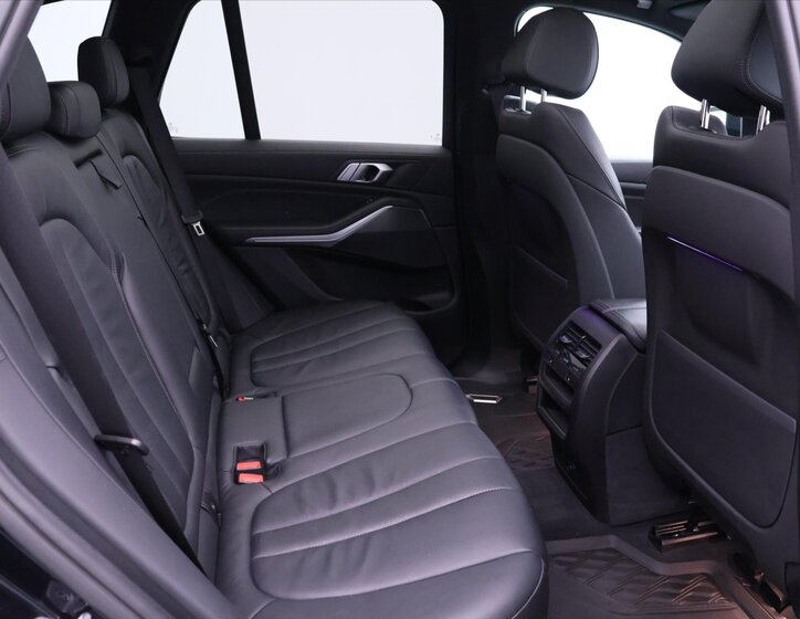 BMW X5 SUV / Terénní 3,0 l 294 kw