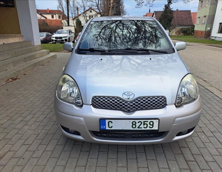 Toyota Yaris Hatchback 1,4 l 55 kw
