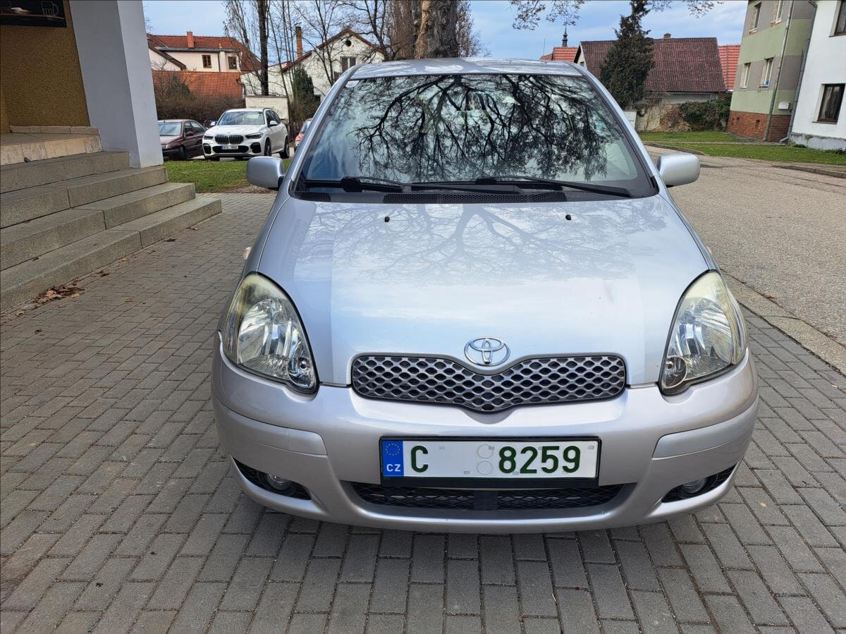 Toyota Yaris Hatchback 1,4 l 55 kw