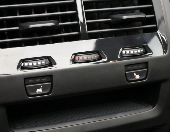 BMW X5 SUV / Terénní 3,0 l 259 kw