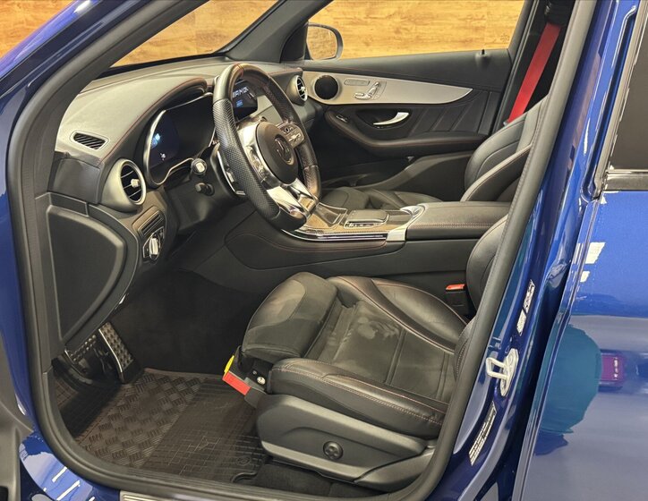 Mercedes-Benz GLC 10