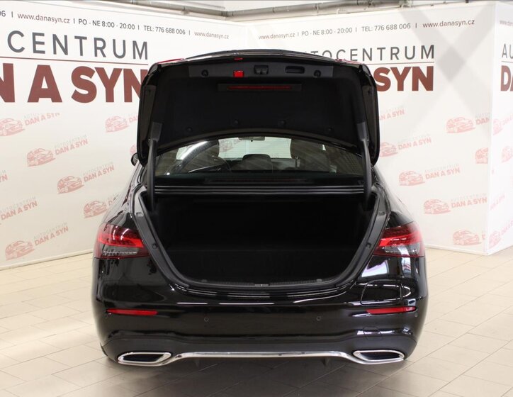 Mercedes-Benz Třídy E 7