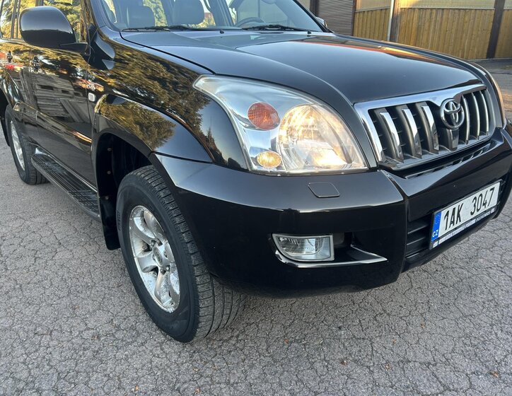 Toyota Land Cruiser 8